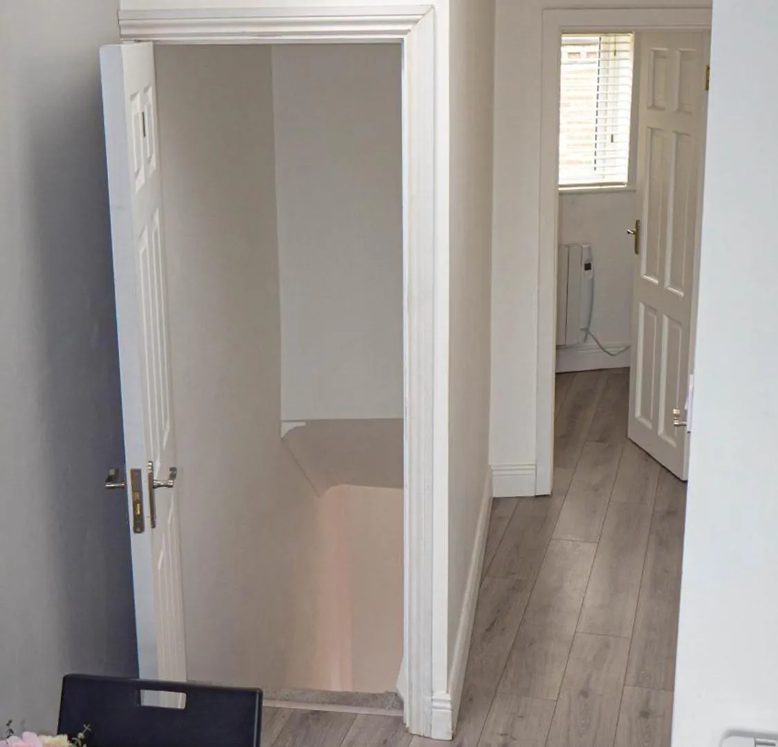 Comfy 2-Bed Apartment City Centre - 4 都柏林