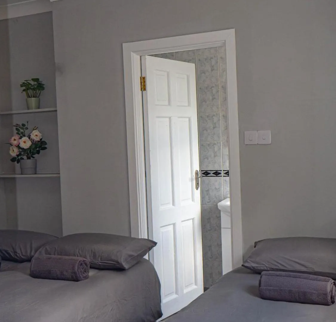 Comfy 2-Bed Apartment City Centre - 4 都柏林